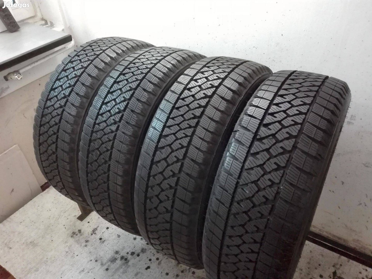 215/60R17C Új Bridgestone téli gumi garnitúra