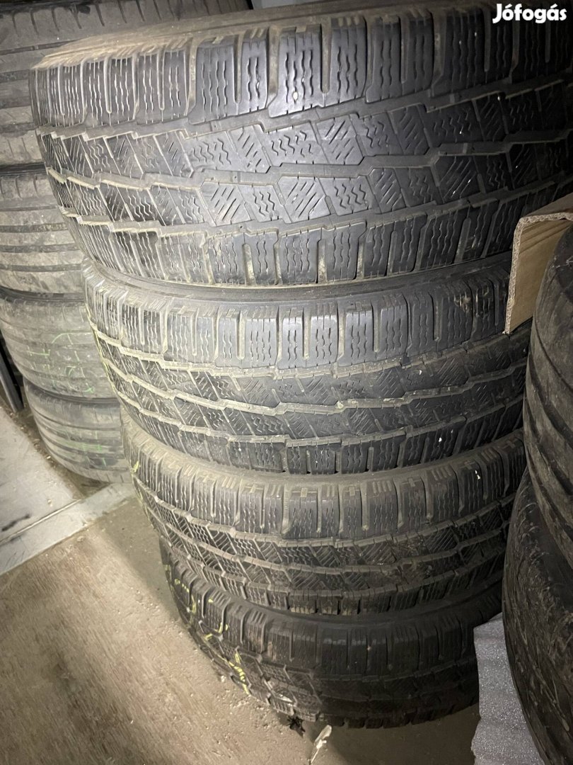 215/60R17C michelin téligumik