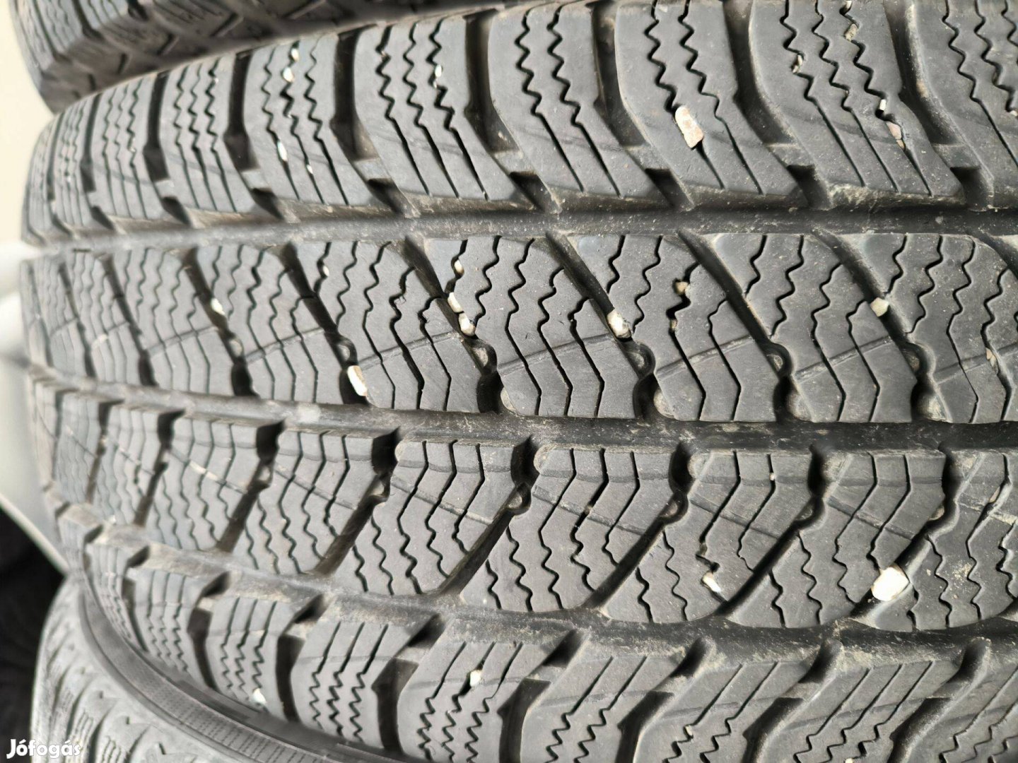 215/60R17 2db 95% Semperit téligumi eladó 215/60