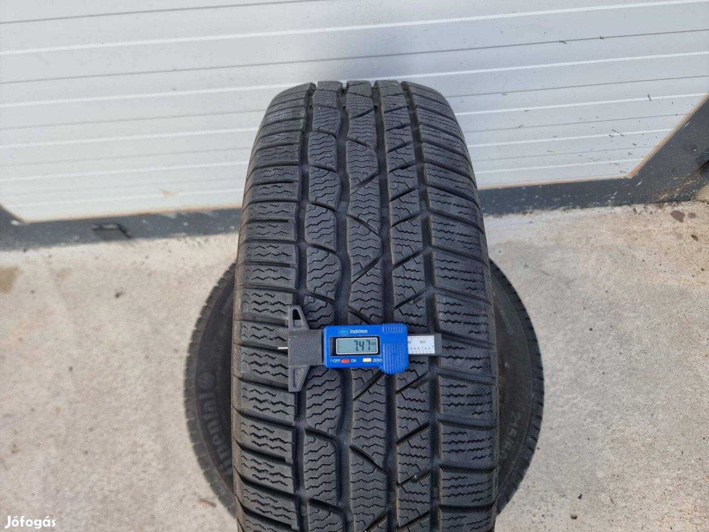 215/60R17 Continental téli gumi 2db újszerű állapotban eladó!