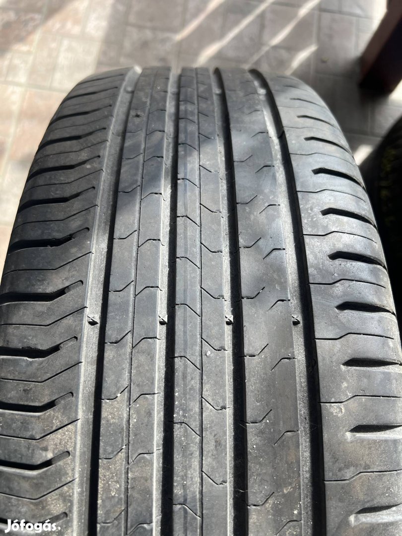 215/60R17"-s nyári gumi