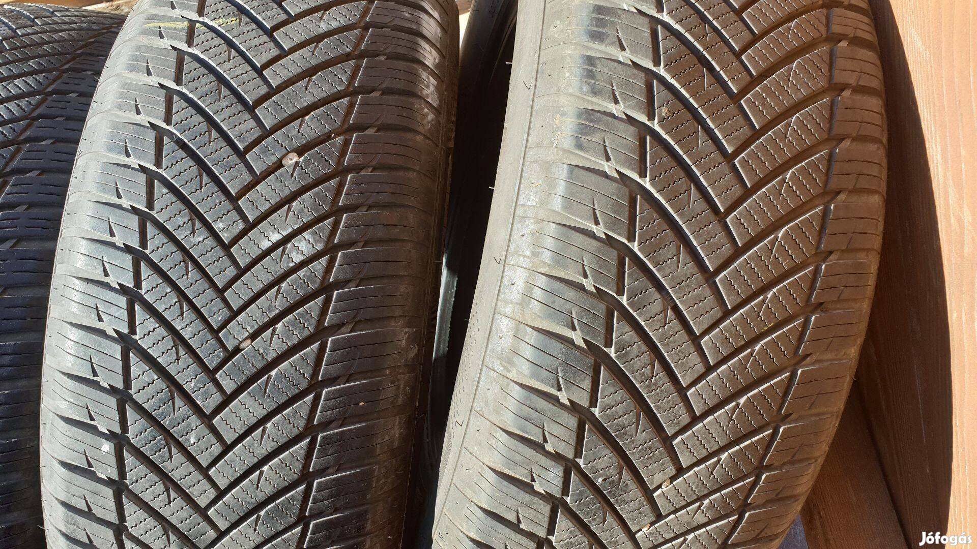 215/60 R16 4-évszakos szett