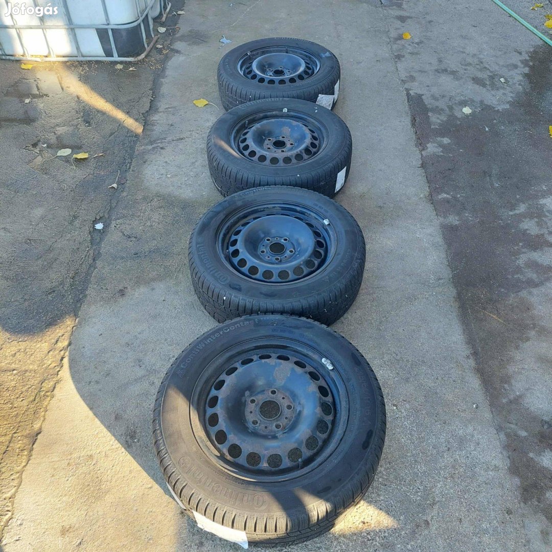 215/60 R16 Continental téli gumi VW Passat lemezfelnin eladó!