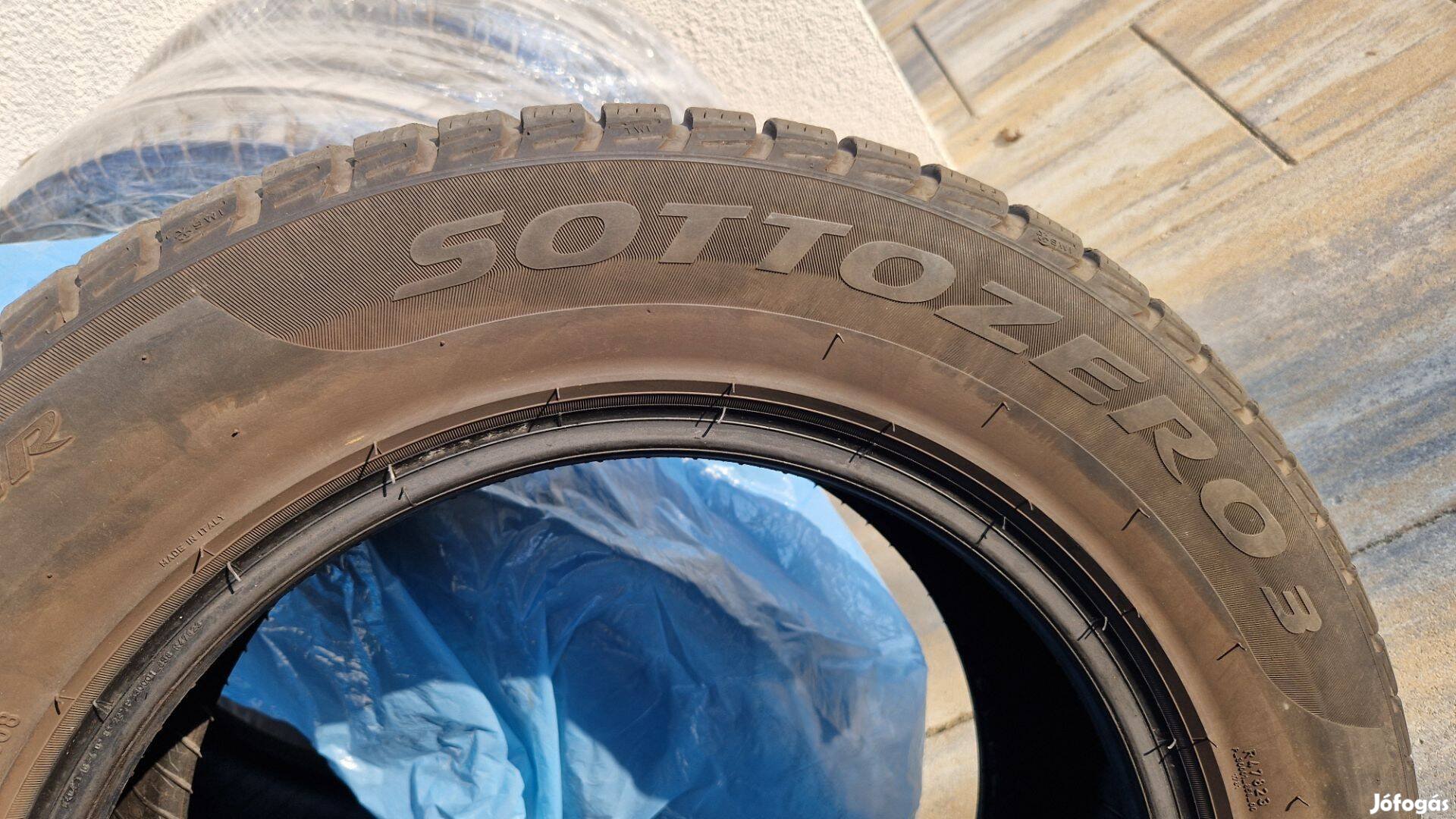 215/60 R16 Pirelli Sottozero 3 Winter téligumi