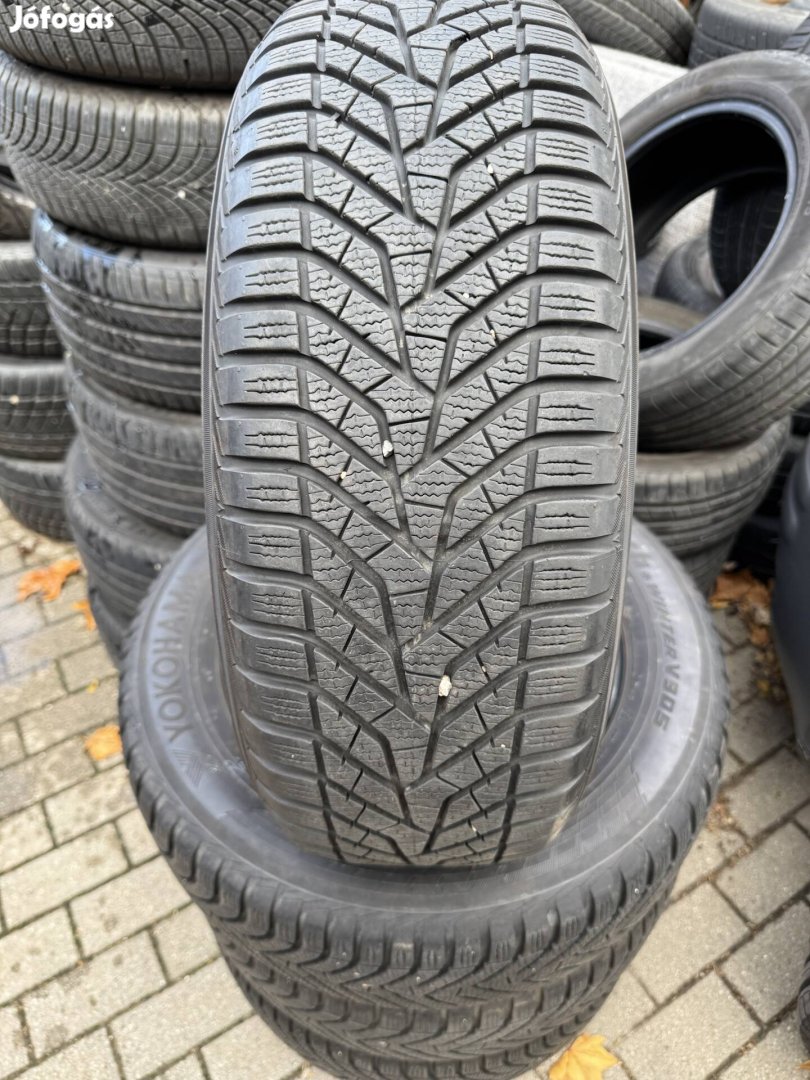 215/60 R16 Yokohama használt téli gumi. 