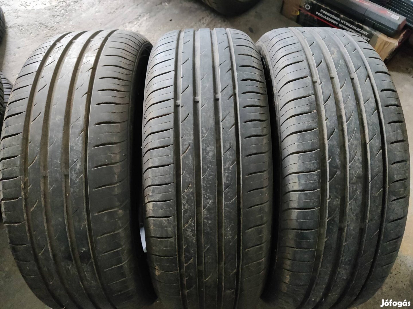 215/60 R16 nyári gumi 