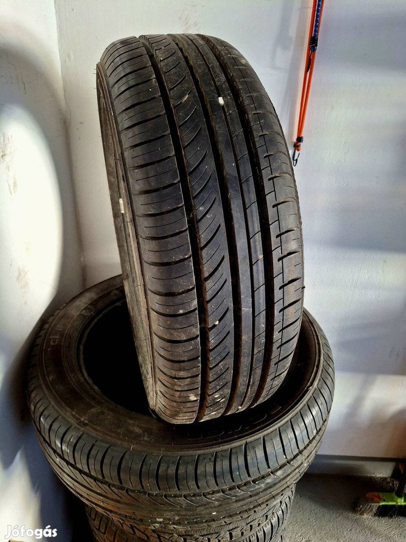 215/60 R17C nyári 2db