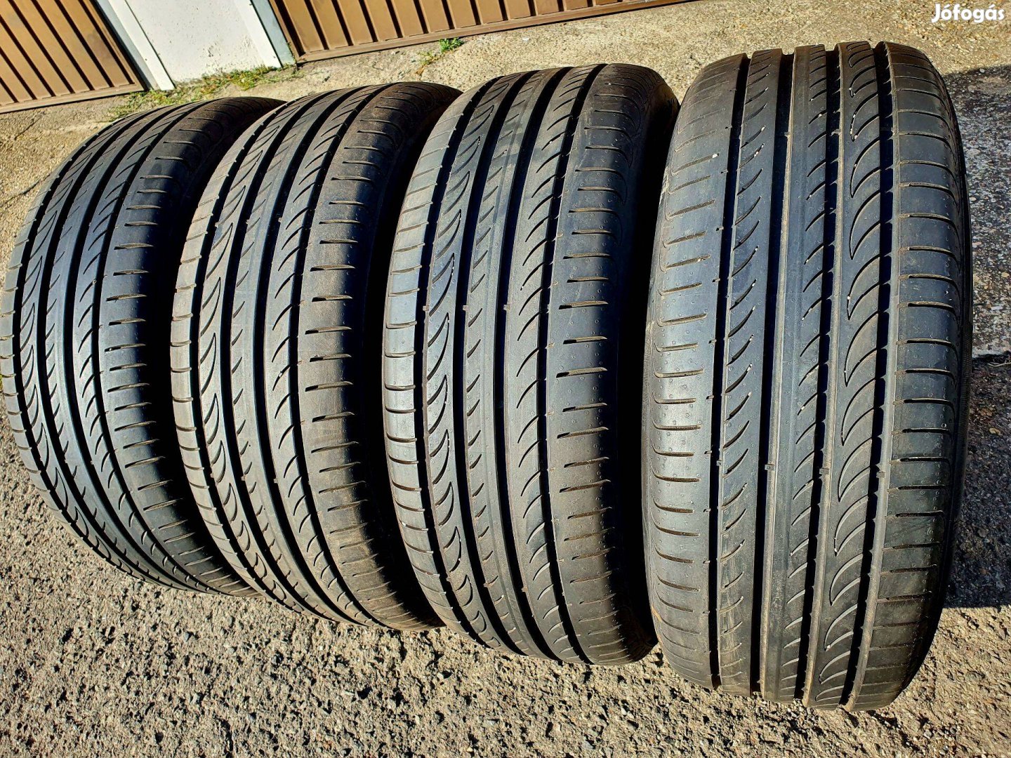 215/60 R17 96V - Pirelli Powergy