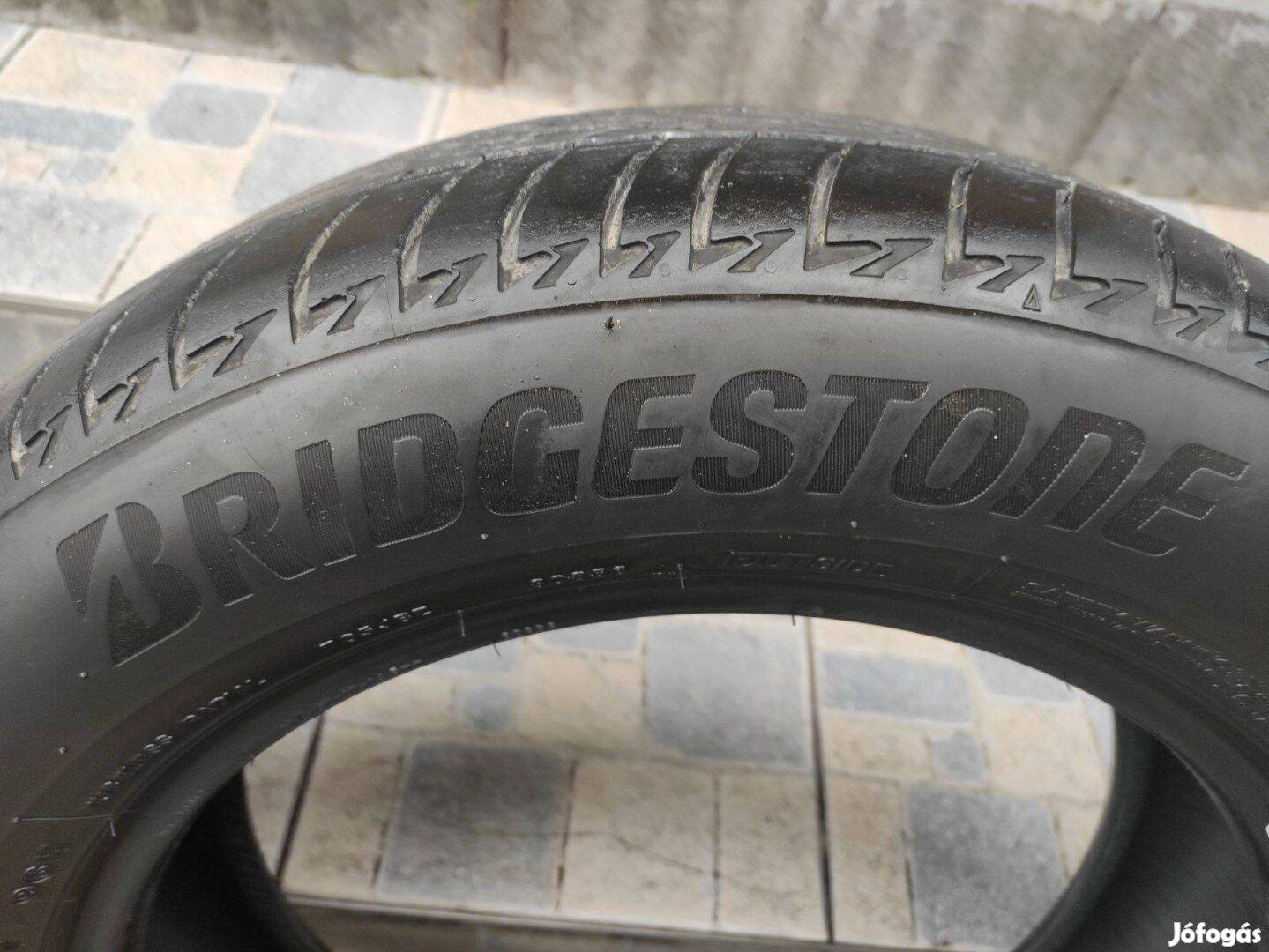 215/60 R17 Bridgestone nyári gumi szett hibátlan állapotban eladó