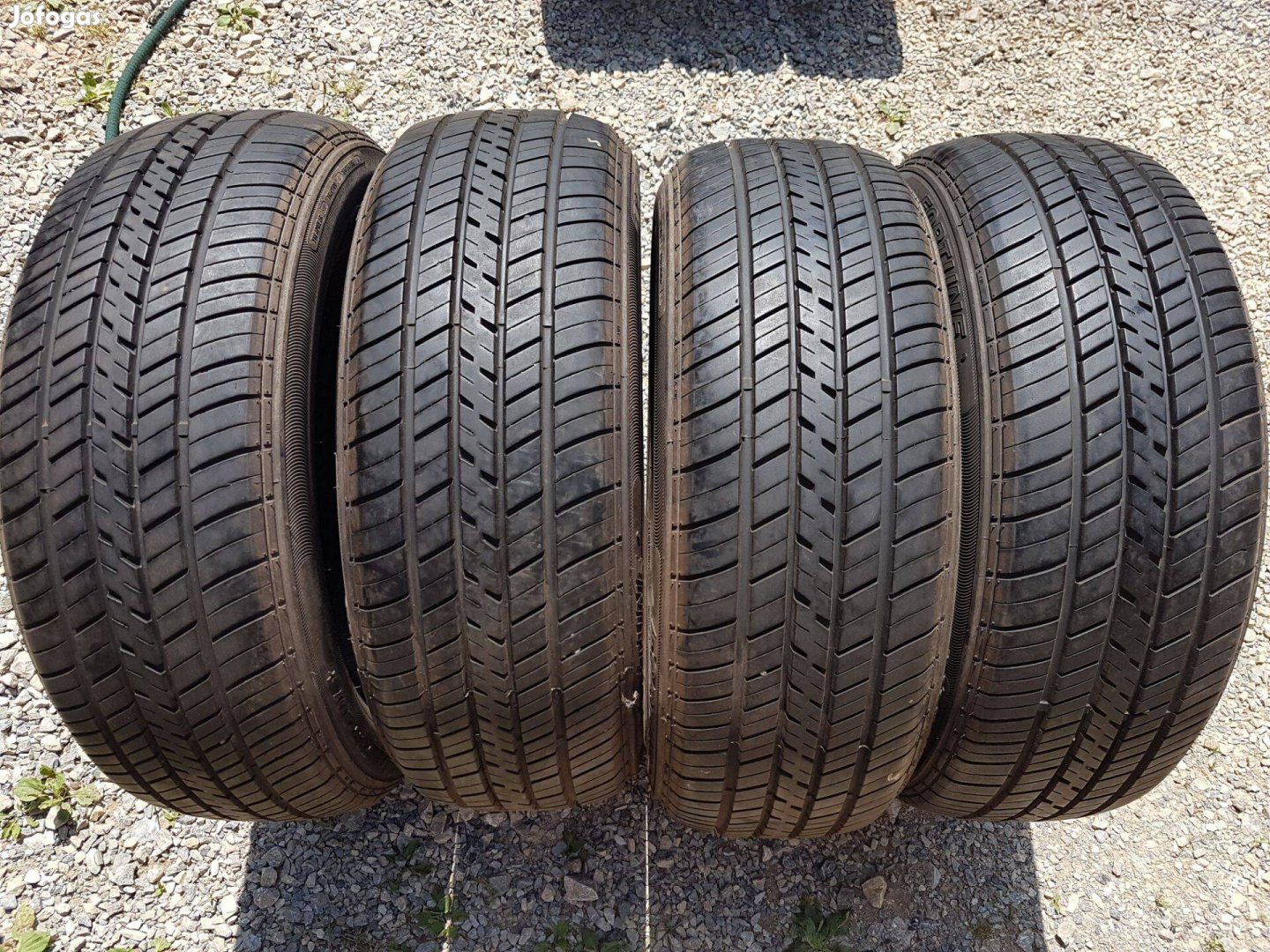 215/60 R17 nyári gumi 4db Fortune DOT2019