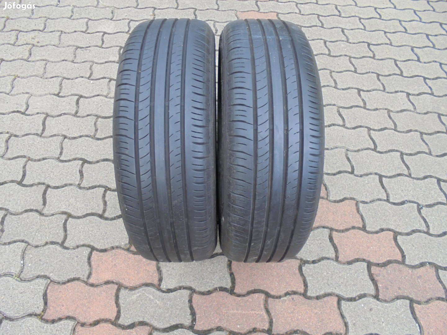 215/60 R 17-es Dunlop nyári gumi pár eladó