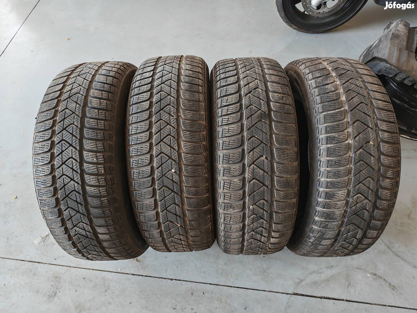 215/60 r16 Pirelli téligumi szett!