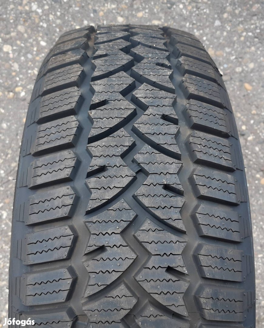 215/60 r16c Momo Van Pole w-3. 4db.