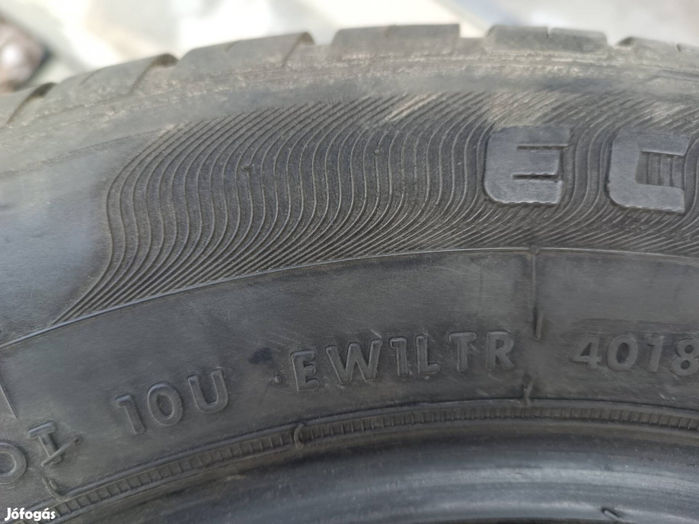 215/60 r16c autógumi eladó