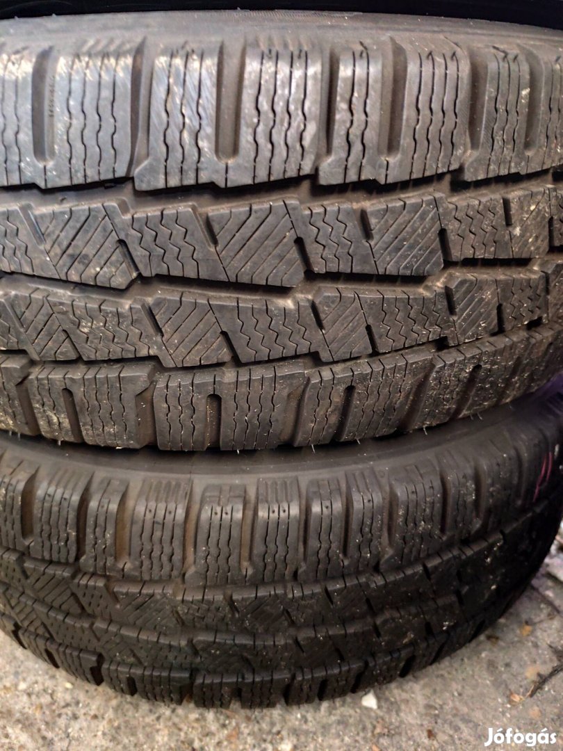 215/60 r17c újszerű Michelin téligumi