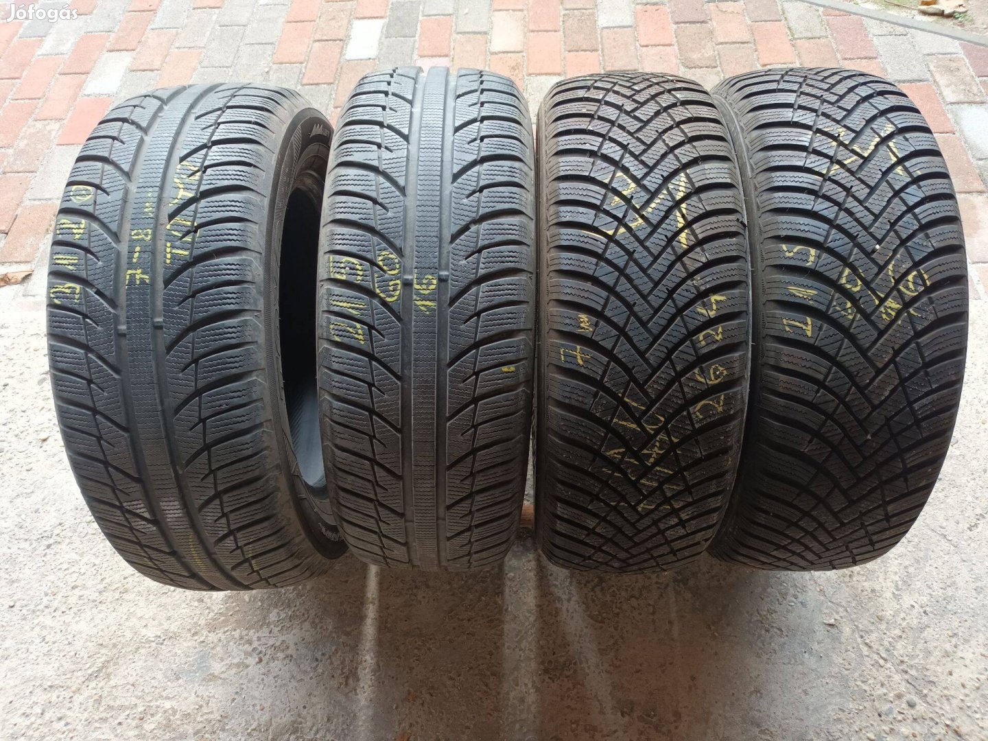 215/60r16 használt téligumi 4db szép