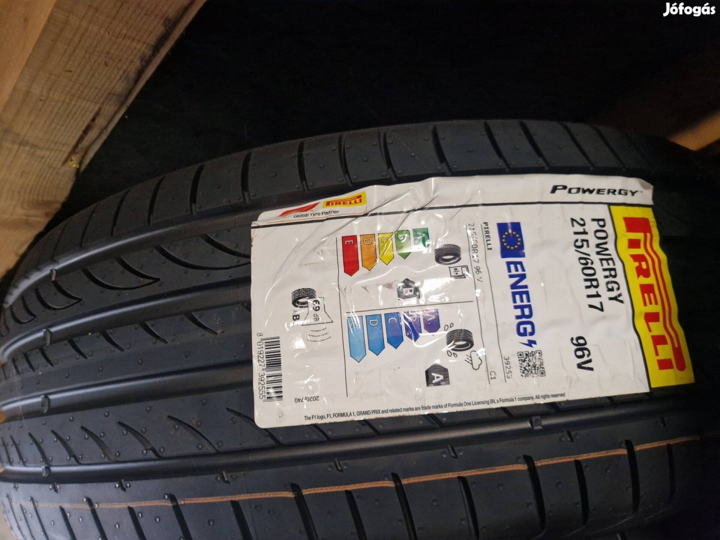 215/60r17 Pirelli 4db új nyarigumi.