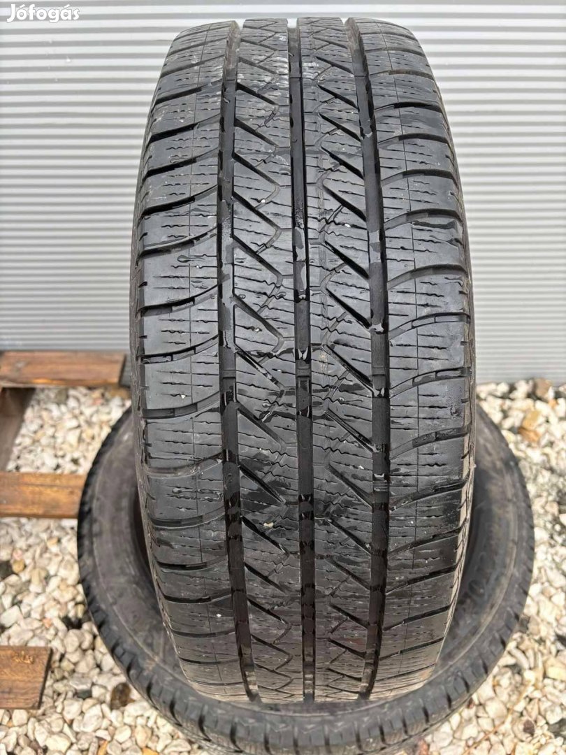 215/65R15C 215/65 R15C Goodyear négyévszakos gumi ÁR/db Dot21