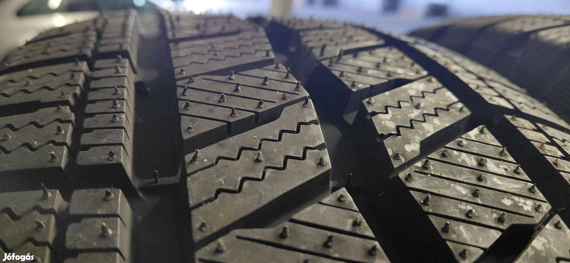 215/65R15C Új Hankook téli