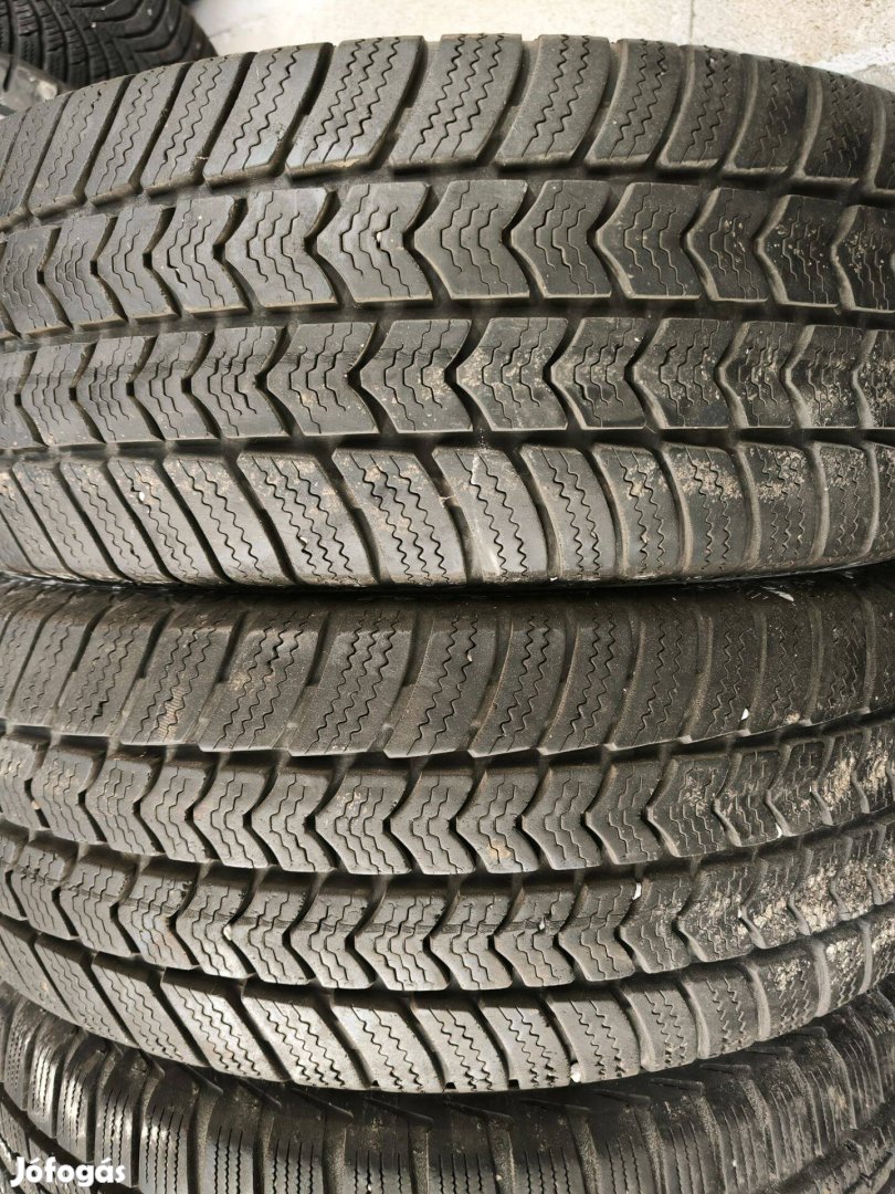 215/65R16C 35e/2db Semperit téligumi kisteherre