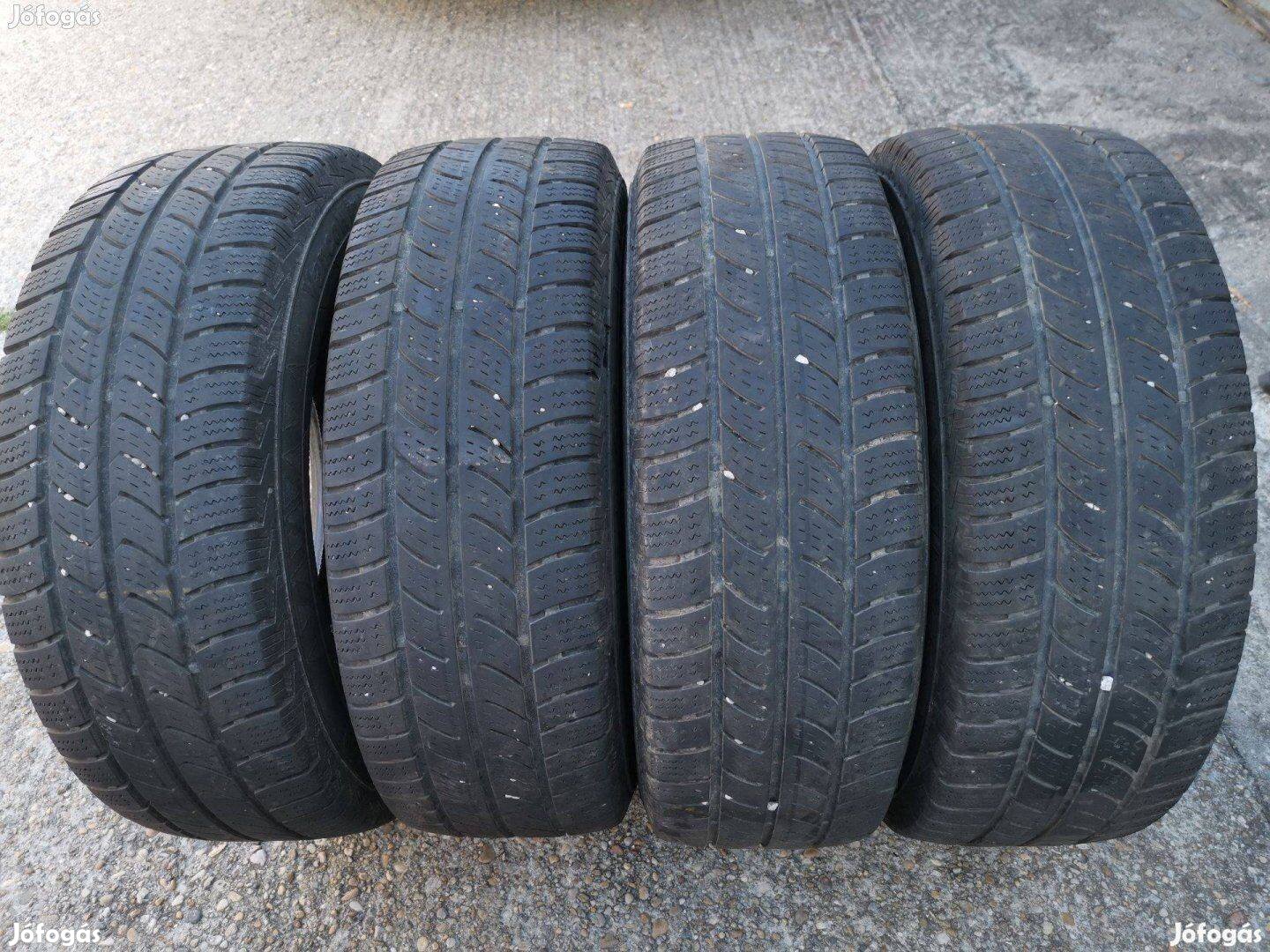 215/65R16C Continental téligumik kisteherre