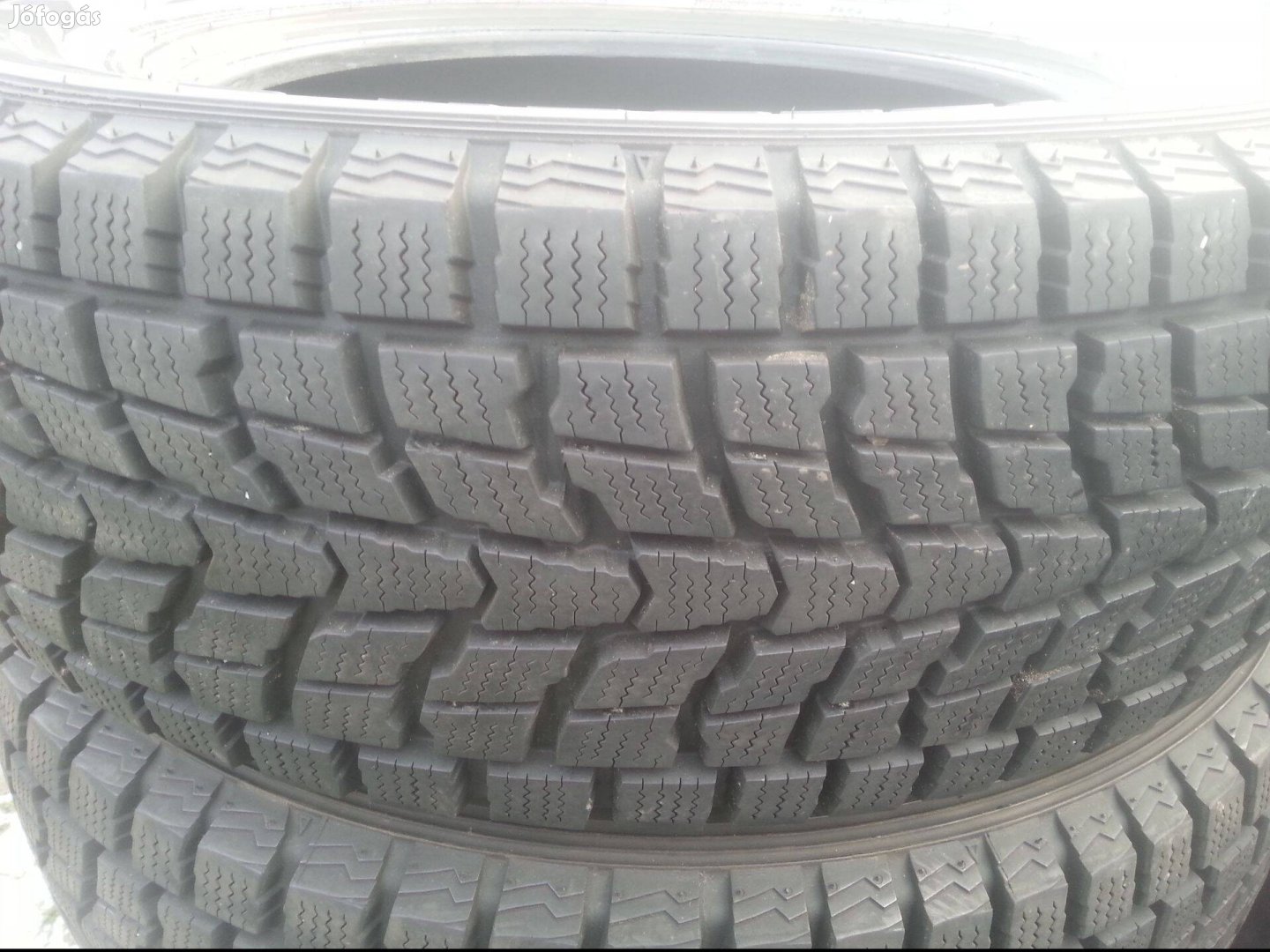 215/65R16 Dunlop Grandtrek SJ6 újszerű téli gumi