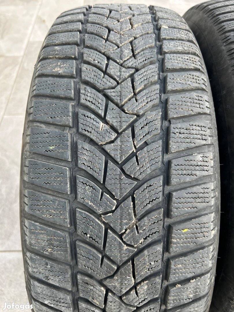 215/65R16 Dunlop Téligumi 4db!