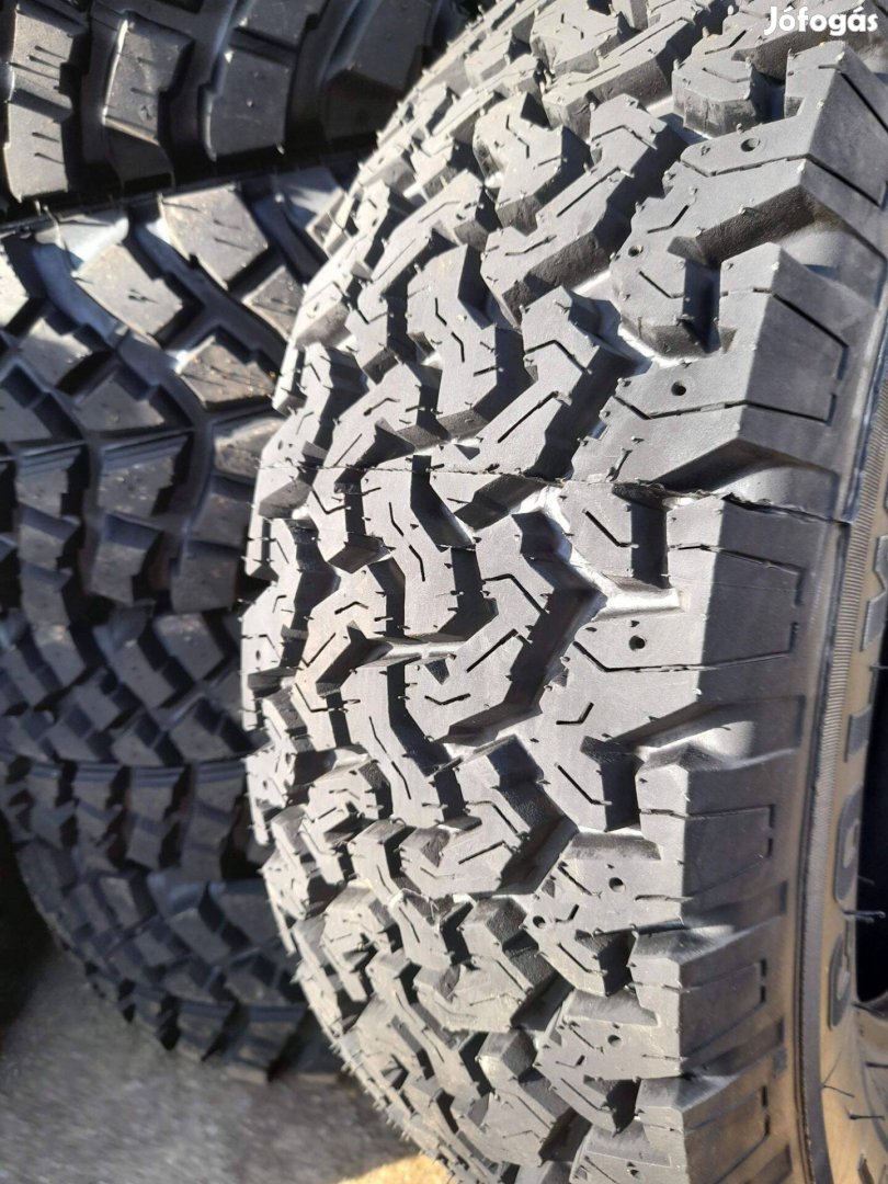 215/65R16 Kukac mintás terepgumi