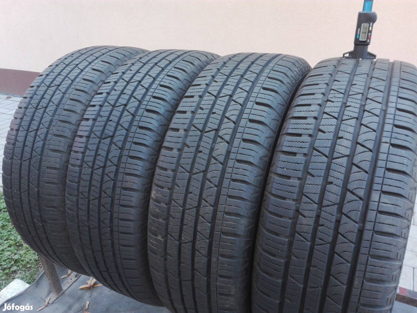 215/65R16 Új Continental négyévszakos gumi garnitúra 215/65 r16