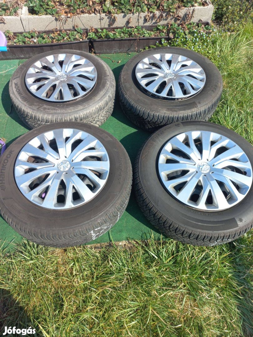 21565R16 - Peugeot Rifter - 4 évszakos gumi gyári acél felni