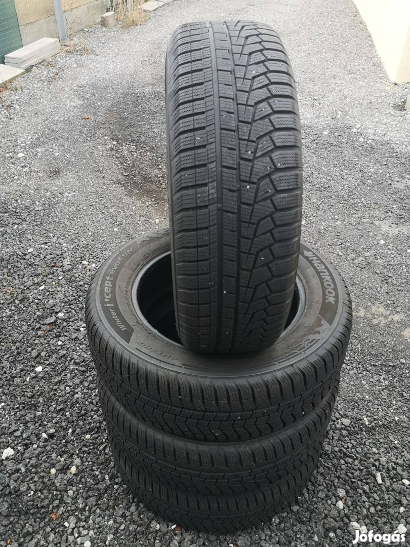 215/65R17 2023 Hankook téligumi