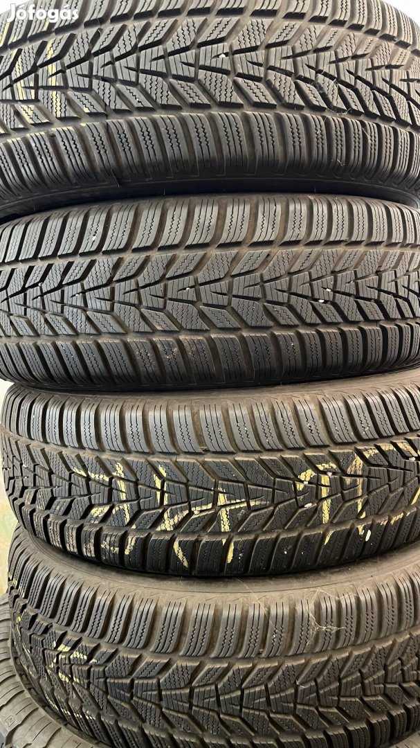 215/65R17 Hankook téligumi 