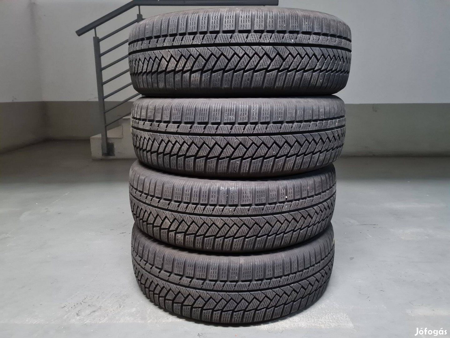 215/65R17 Kodiaq téli gumi Continental