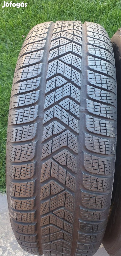 215/65R17 téli