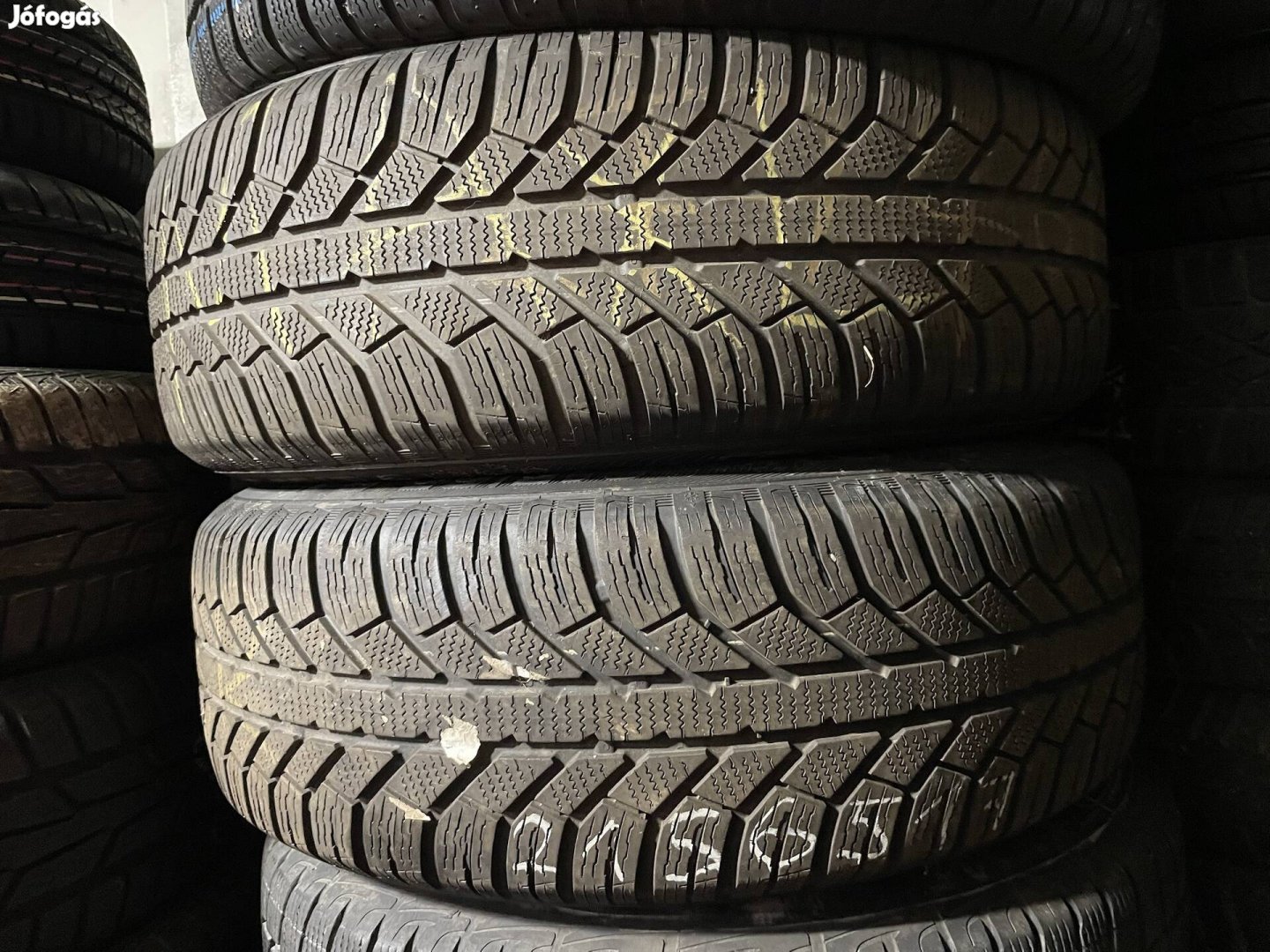 215/65R17 téligumik