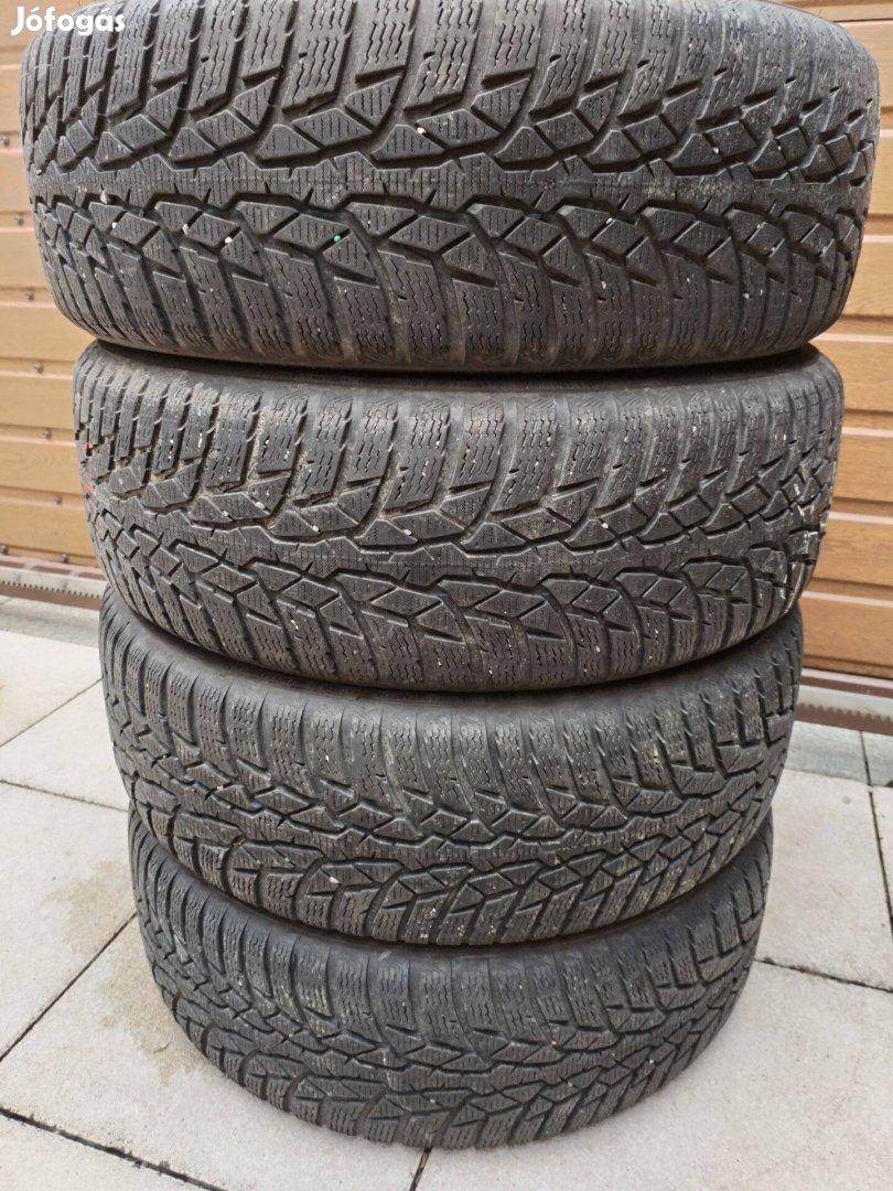 215 65 16 nokian 215/65 R 16 téli gumi garnitura