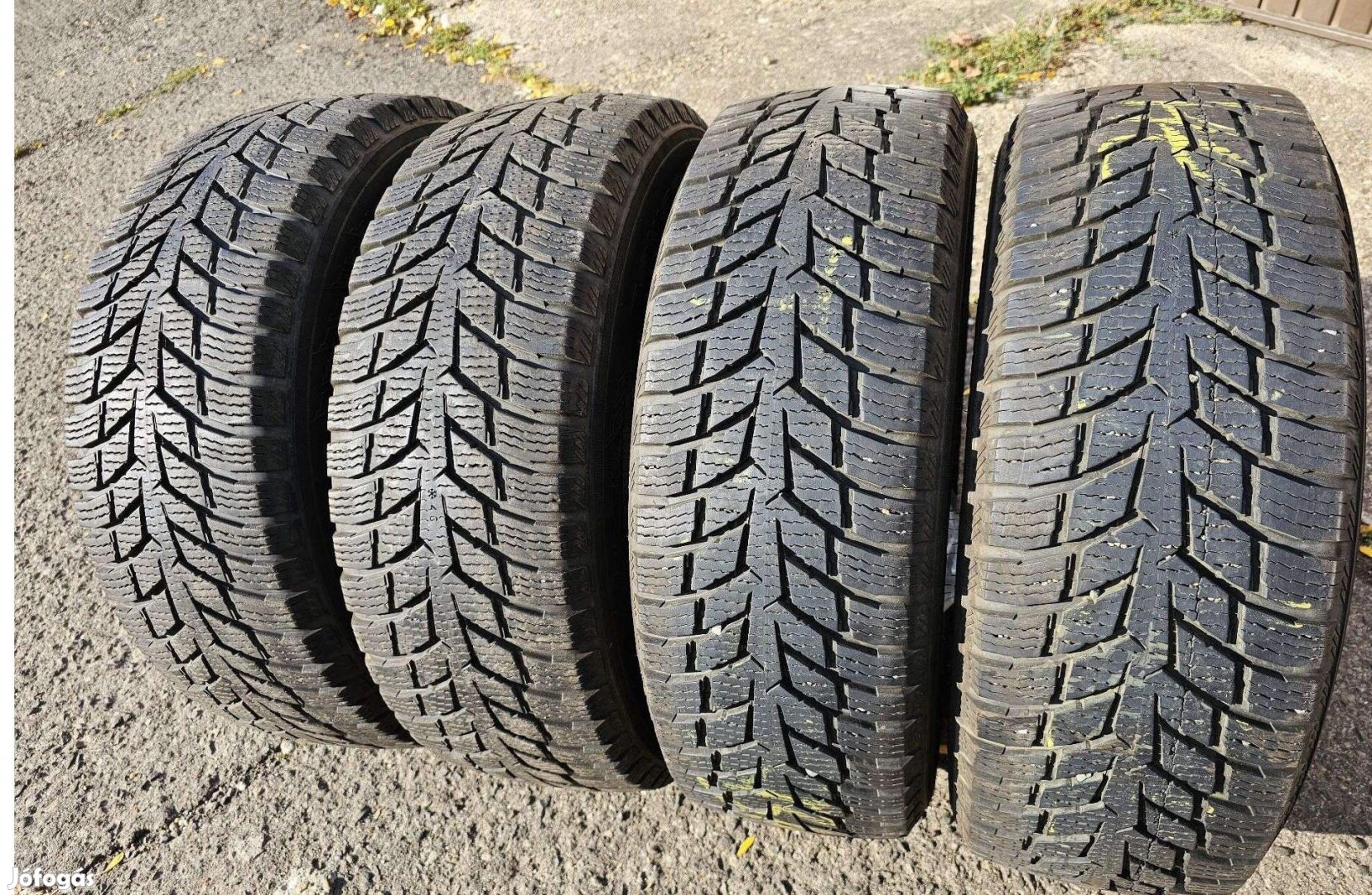 215/65 R16C 109/107R - Nokian Snowproof C