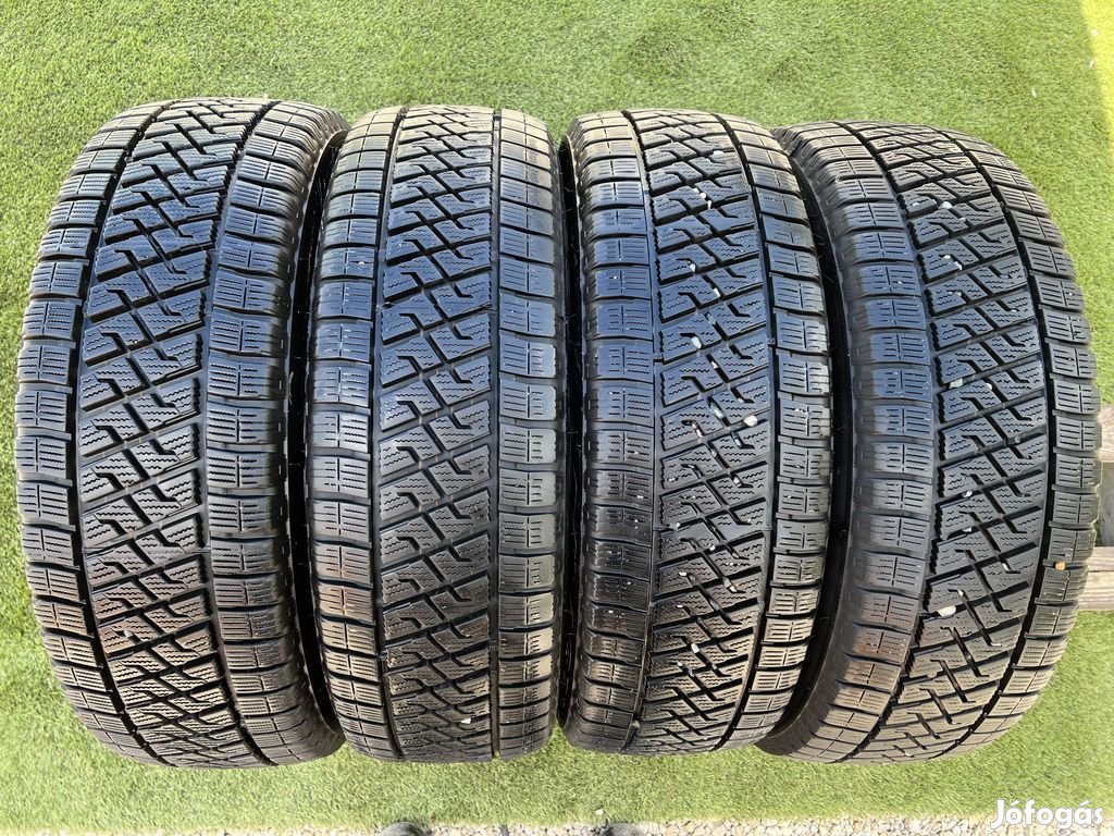 215/65 R16C Lassa Wintus 2 téli gumi 9mm