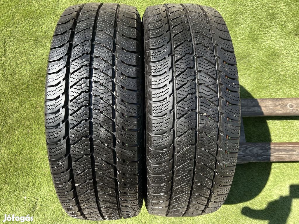 215/65 R16C Uniroyal SnowMax 3 téli gumi 8mm