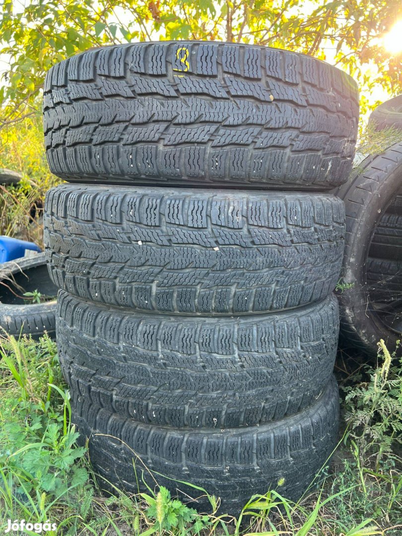 215/65 R16C nokian 4db téli gumi