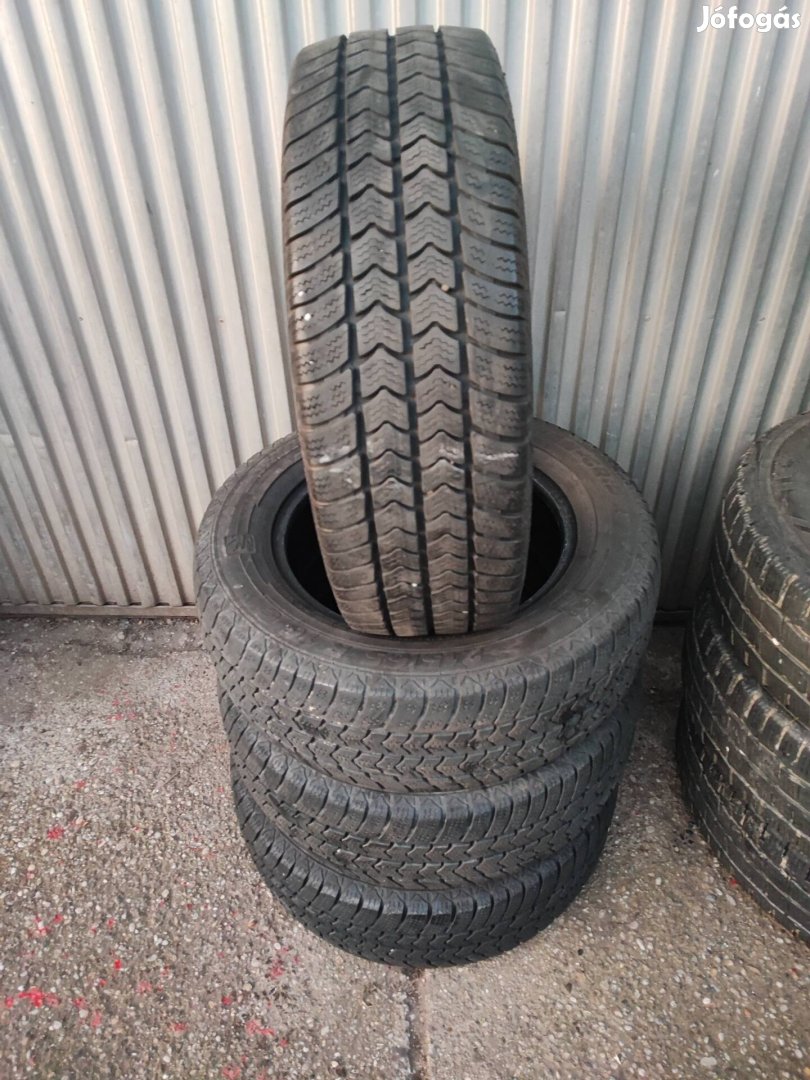 215/65 R16 C téli gumi Semperit 