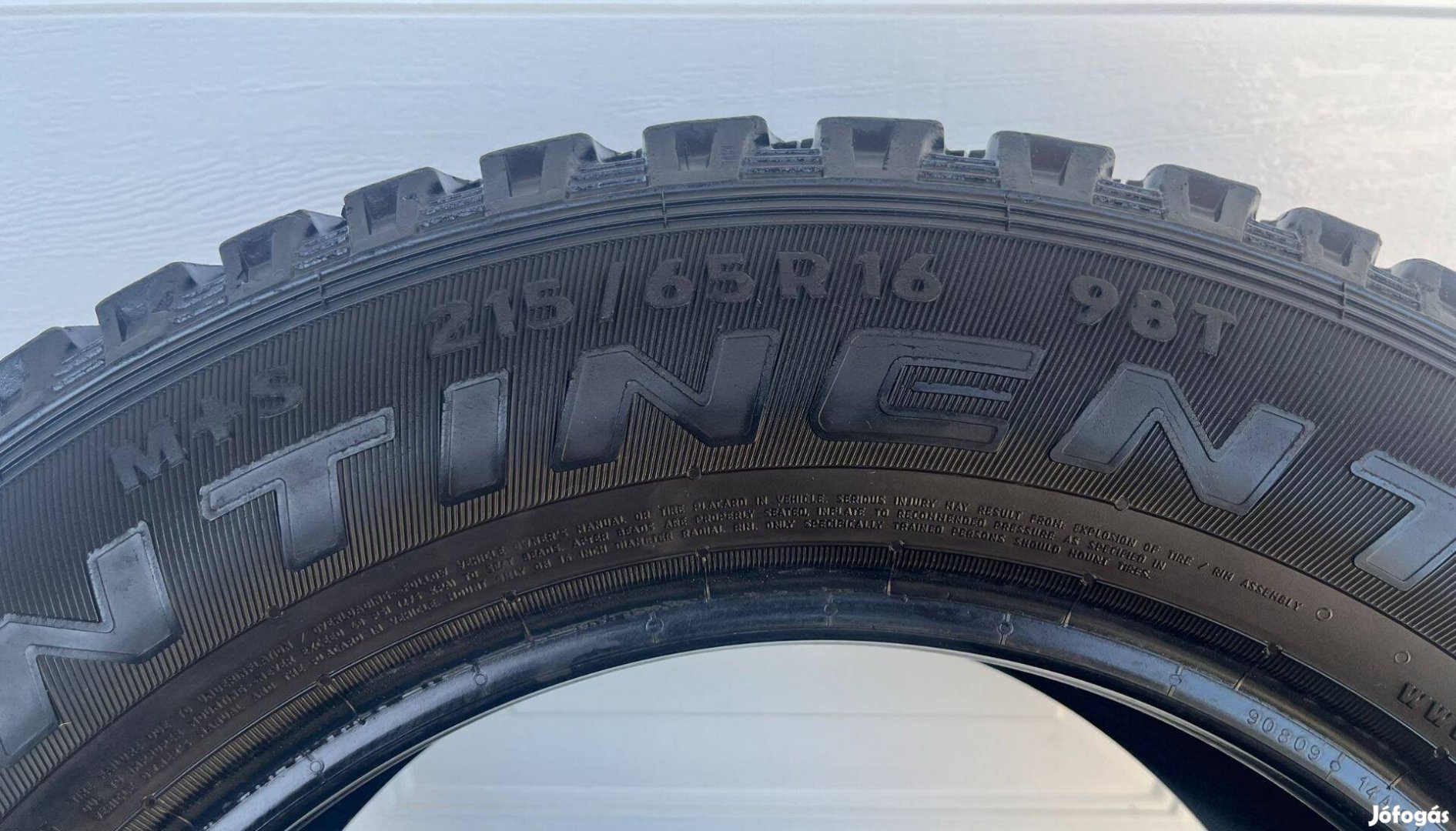 215/65 R16 Continental Cross Contact AT