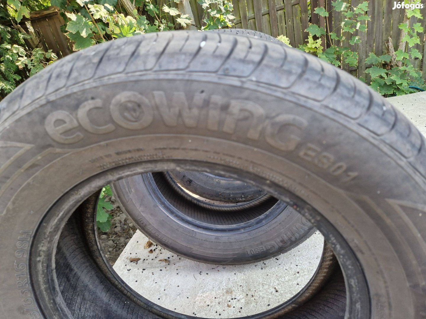 215/65 R16 Kumho Ecowing nyári gumi