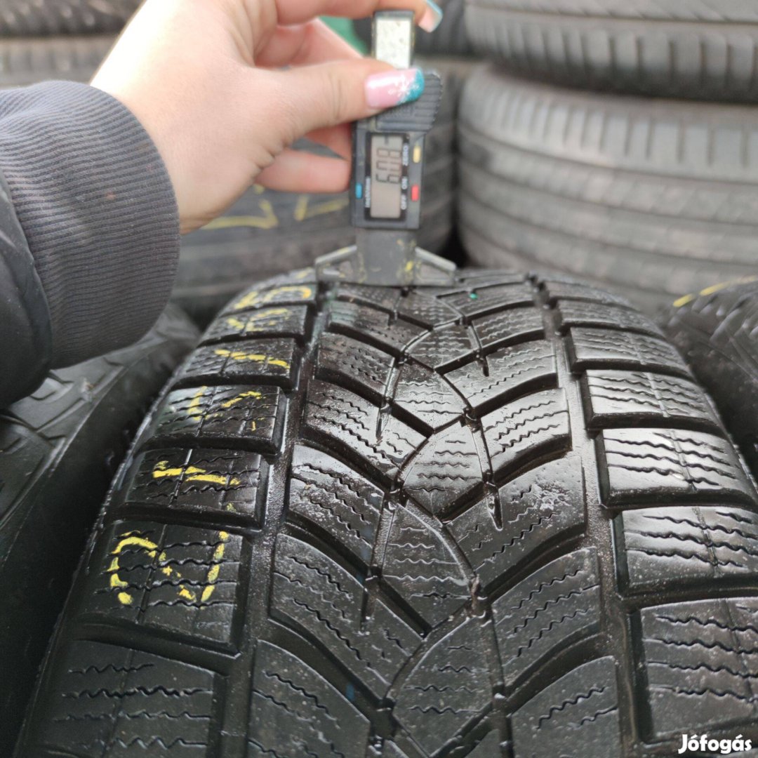 215/65 R17 Goodyear téli gumi 40000ft a 4db/174/