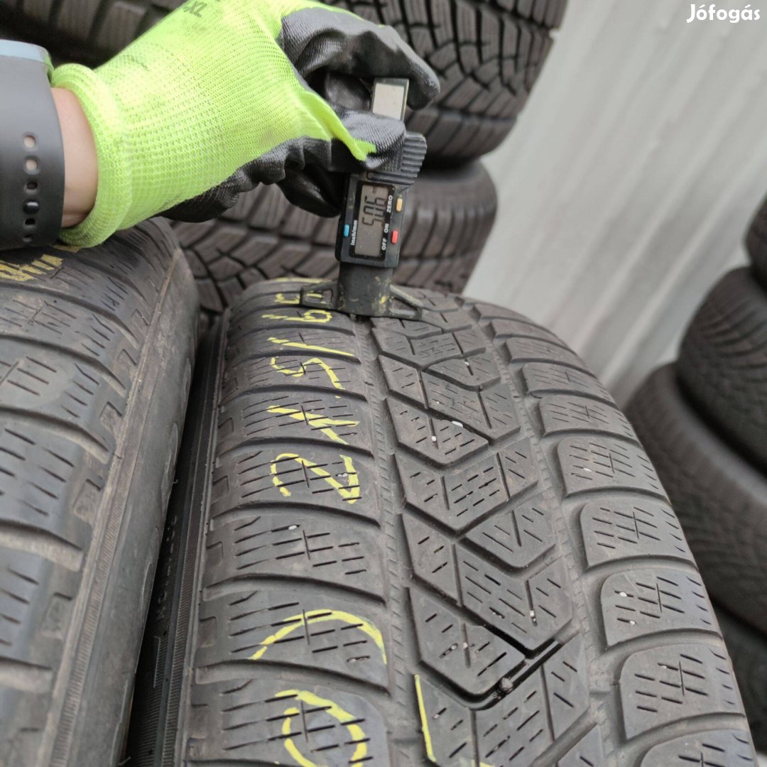 215/65 R17 Pirelli téli gumi 15000ft a 4db /50/