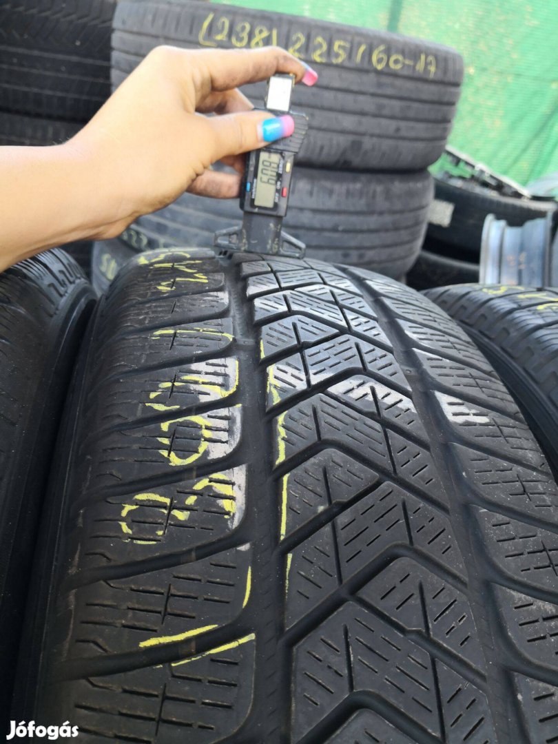 215/65 R17 Pirelli téli gumi 55000ft a 4db/302/