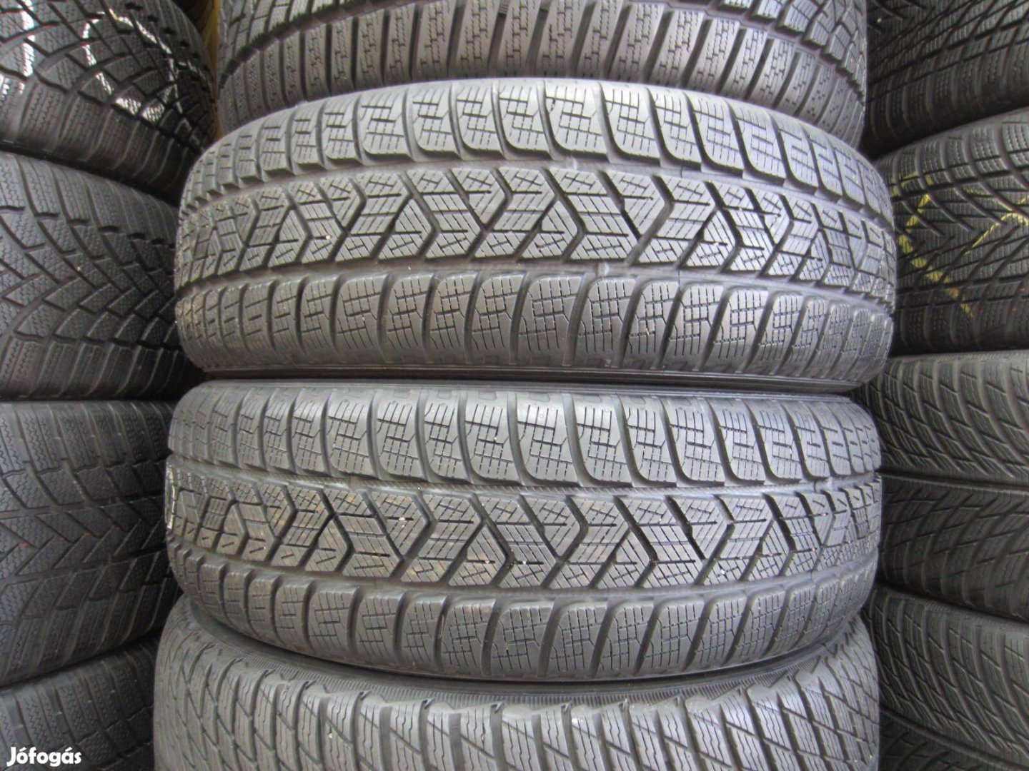 215/65 R17 Pirreli SC Winter 103H
