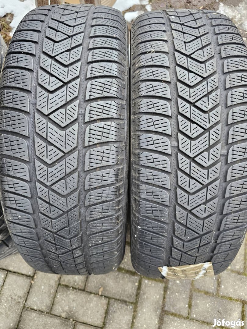 215/65 R17 Téligumik 2 db