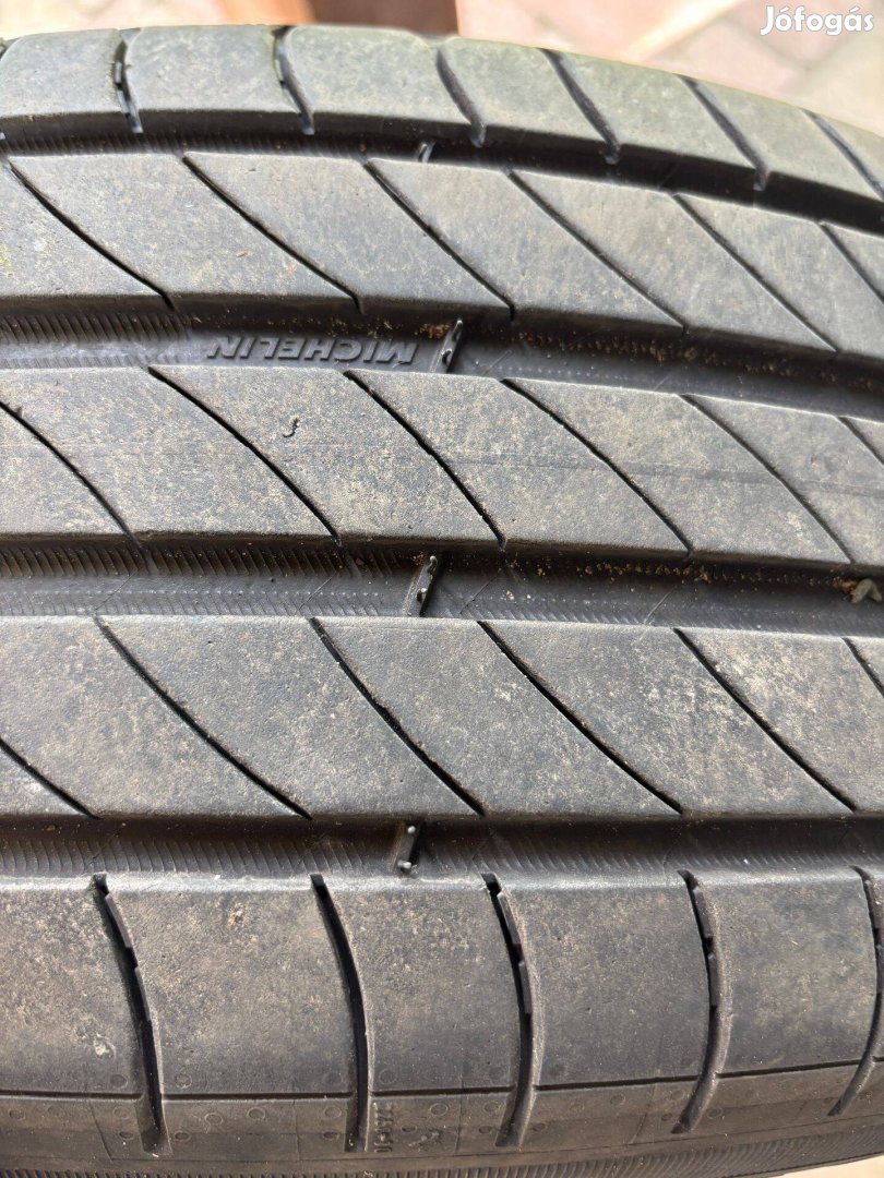 215/65 R17 használt nyári gumi