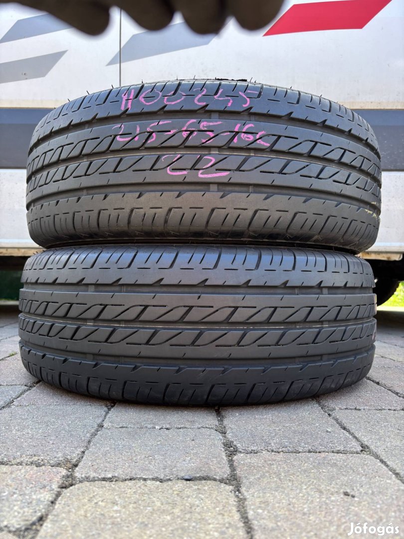 215/65 r16C  215/65r16C Lassa nyári gumi 